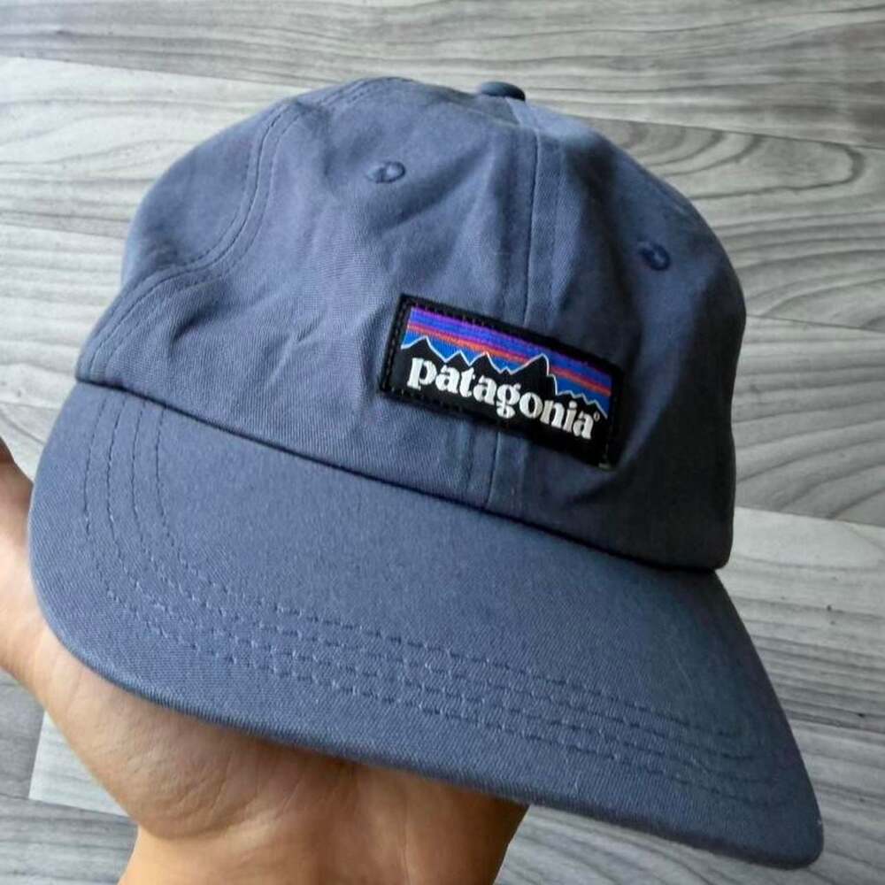 Patagonia Vintage Navy P-6 Label Trad Hiking Cap